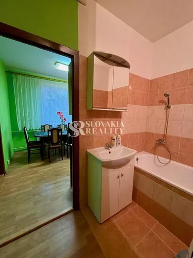 Na predaj 3-izbový byt, 85 m², Nitra, Alexyho