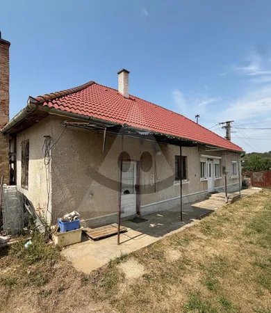 Na predaj 3-izbový dom, Modrany