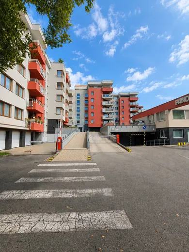 Mieszkania na sprzedaż, 4-pokojowe, Zvolen · €399 000