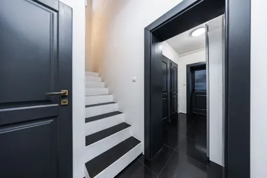Na predaj 6-izbový dom, 222 m², Senec, Šamorínska