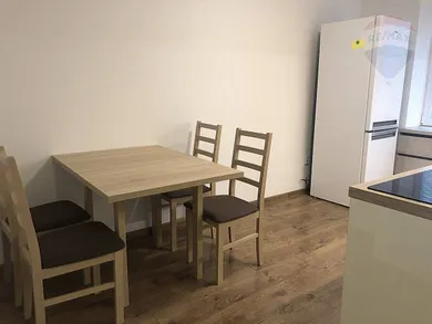 Na prenájom 2-izbový byt, 62 m², Martin, Komenského
