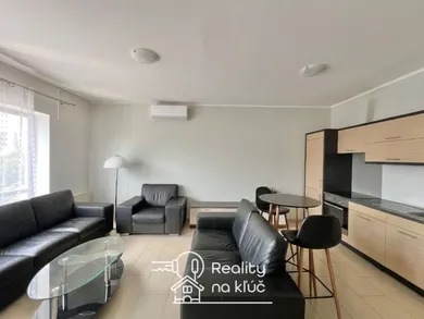 Na prenájom byt v Nové Zámky · €550 · Dokončené