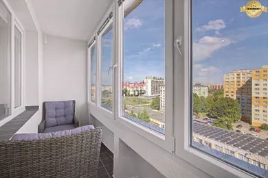 Na prenájom 2-izbový byt, 48 m², Bratislava-Petržalka, Hálova