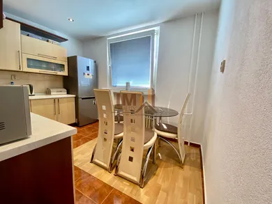 Na prenájom 2-izbový byt, 59 m², Nové Zámky