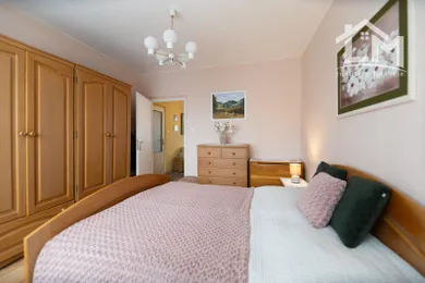 Na predaj 4-izbový byt, 81 m², Vrbové, 6. apríla