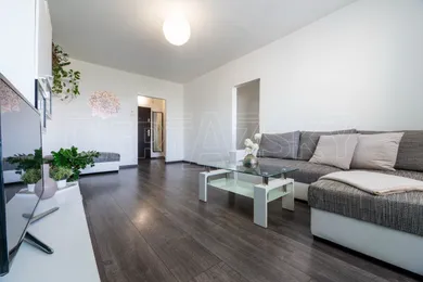 Na predaj 3-izbový byt, 69 m², Bratislava-Petržalka, Mlynarovičova