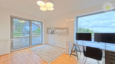 Na prenájom 4-izbový byt, 125 m², Bratislava-Staré Mesto