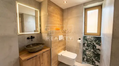 Na predaj 2-izbový byt, 52 m², Svit