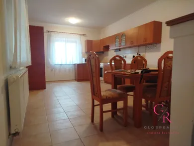 Na predaj 4-izbový dom, 505 m², Tupá