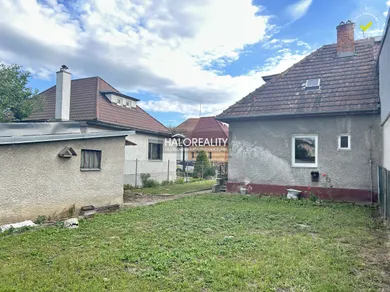 Na predaj dom, Nováky