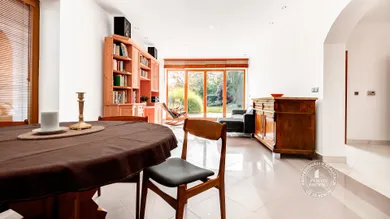Na predaj 6-izbový dom, 234 m², Kaplna