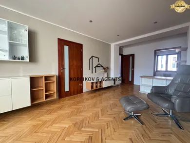 Na prenájom 4-izbový byt, 75 m², Humenné, Puškinova