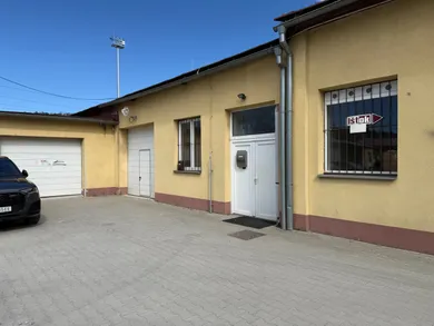 Lokale komercyjne na wynajem, Žilina · €750