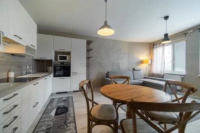 Byty na predaj 1-izbový, Bratislava-Petržalka · €185 000