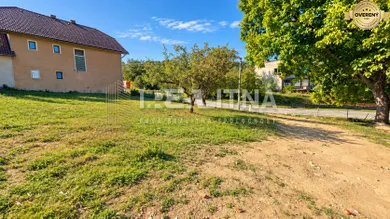 Na predaj pozemok, 106 m², Hrochoť