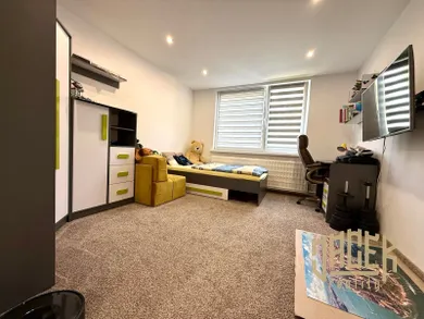 Na predaj 3-izbový byt, 65 m², Považská Bystrica