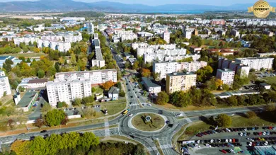 Na predaj 2-izbový byt, 58 m², Michalovce, Okružná