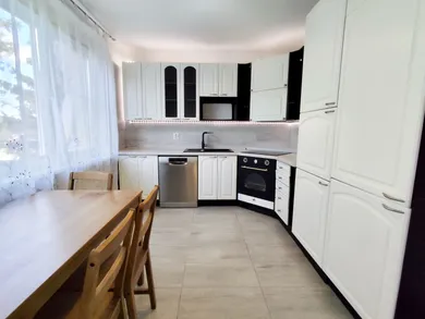 Na predaj 3-izbový byt, 67 m², Bernolákovo, Družstevná