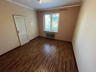 Na predaj 3-izbový byt, 62 m², Veľké Kapušany