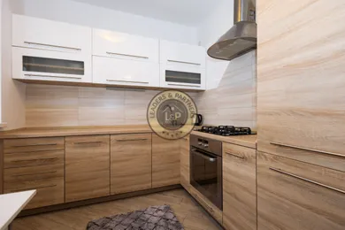 Na predaj 3-izbový byt, 61 m², Bratislava-Ružinov