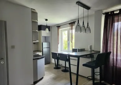 Na predaj 2-izbový byt, 50 m², Bratislava-Ružinov, Jelačičova