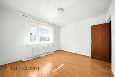 Na predaj 3-izbový byt, 66 m², Dunajská Streda, Rybný trh