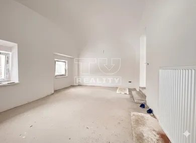 Na predaj objekt, 42 m², Nitra