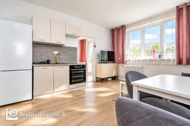Na predaj 1-izbový byt, 39 m², Bratislava-Ružinov, Exnárova