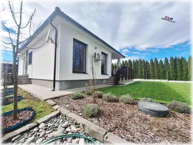 Domy na sprzedaż, Banská Bystrica · €495 000