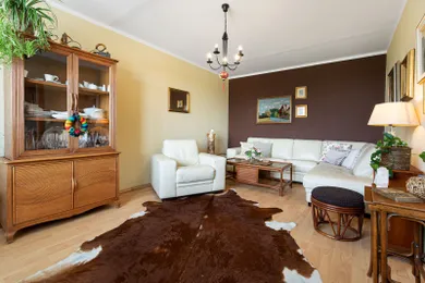 Na predaj 3-izbový byt, 74 m², Senec, J. Jesenského