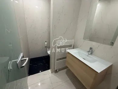 Na prenájom 4-izbový byt, 400 m², Žilina, Framborská