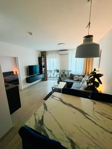 Na prenájom 2-izbový byt, 44 m², Bratislava-Ružinov, Hraničná