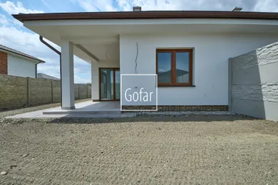 Na predaj 4-izbový dom, 90 m², Dunajská Streda, Hlavná