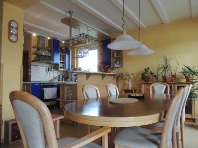 Na predaj 8-izbový dom, 250 m², Piešťany, Orviský kút