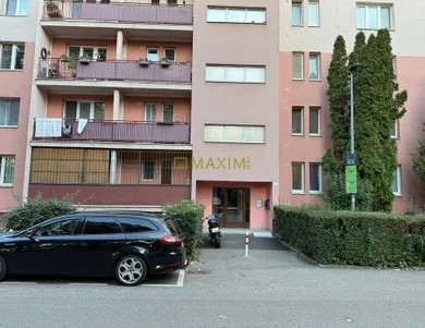 Na predaj 2-izbový byt, 55 m², Bratislava-Ružinov, Meteorová