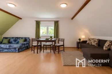 Na predaj 5-izbový dom, 240 m², Zázrivá