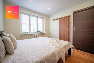 Na prenájom 2-izbový byt, 51 m², Sereď, Čepeňská