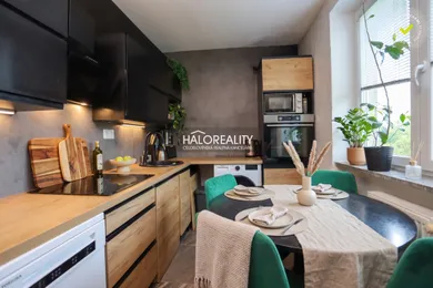 Mieszkania na sprzedaż, 3-pokojowe, Považská Bystrica · €147 000