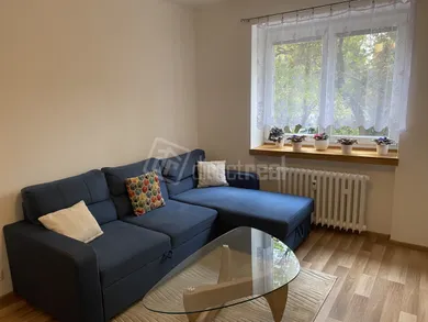 Na prenájom 1-izbový byt, 30 m², Bratislava-Ružinov, Kvetná