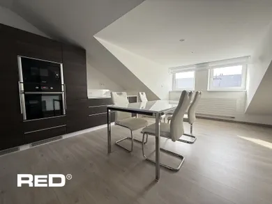 Na prenájom 3-izbový byt, 90 m², Žilina, Bottova
