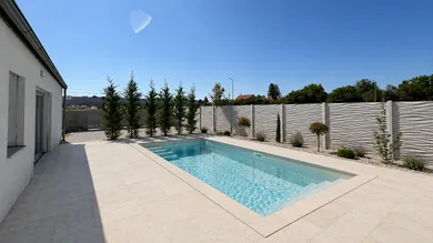 Domy na sprzedaż, 4-pokojowe, Kvetoslavov · €450 000