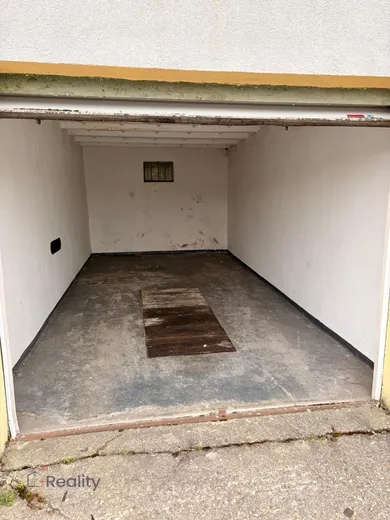 Na prenájom objekt v Dunajská Streda · €100 · Čiastočná rekonštrukcia