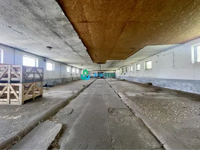 Na prenájom objekt, 881 m², Kostolné Kračany, Amadeho Kračany