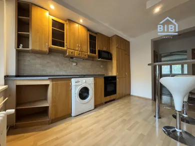 Na prenájom 2-izbový byt, 50 m², Piešťany, Kukorelliho