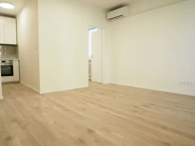 Na predaj 4-izbový byt, 69 m², Bratislava-Nové Mesto, Rozvodná