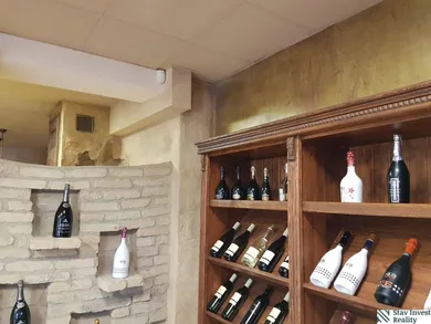 Na prenájom komerčné v Senec · €1 500 · Dokončené