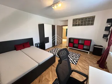Na prenájom 3-izbový byt, 72 m², Bratislava-Ružinov, Miletičova