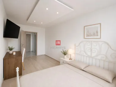 Na predaj 3-izbový byt, 78 m², Bratislava-Podunajské Biskupice