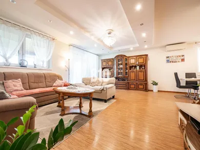Na predaj dom, 140 m², Nitra