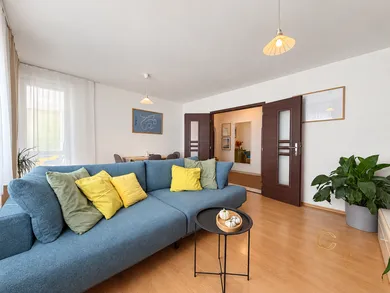 Na prenájom 3-izbový byt, 72 m², Šamorín, Hlavná